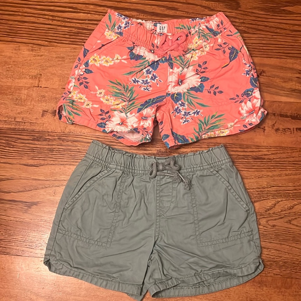 Gap Girl’s Pull On Shorts, Size Small